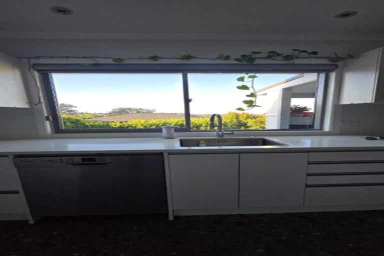 Photo of property in 63 Carlisle Road, Torbay, Auckland, 0630