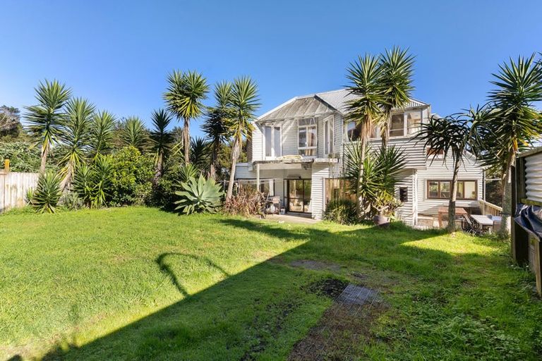 Photo of property in 185a Greenhithe Road, Greenhithe, Auckland, 0632