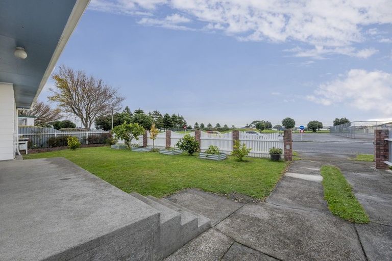 Photo of property in 25 Adkin Avenue, Levin, 5510