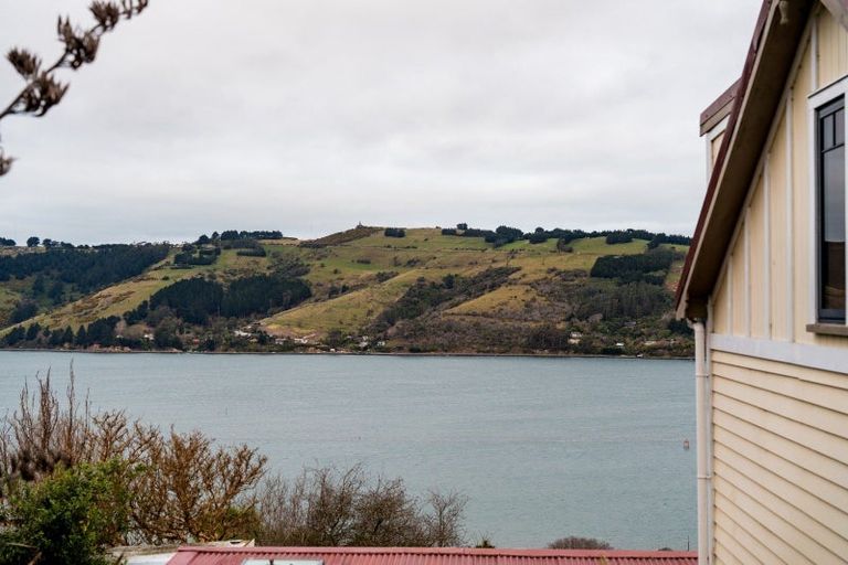 Photo of property in 2 Waireka Street, Ravensbourne, Dunedin, 9022