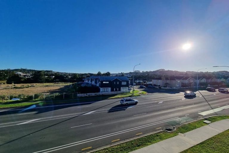 Photo of property in 204/1 Dishys Road, Flat Bush, Auckland, 2019
