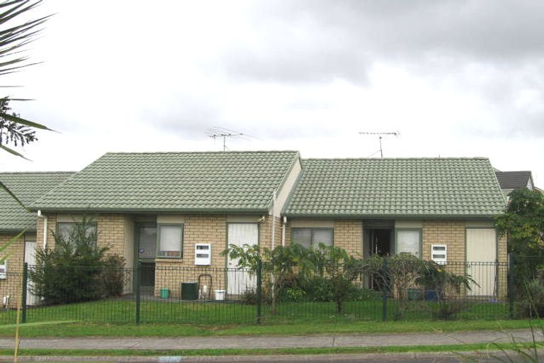 Photo of property in 6/25 Charlenne Close, Ranui, Auckland, 0612