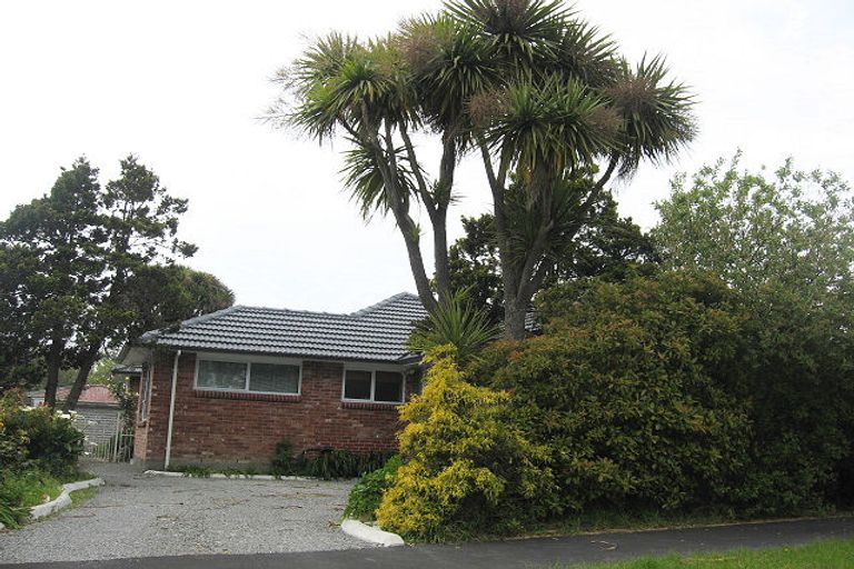 Photo of property in 15 Barclay Place, Burwood, Christchurch, 8061