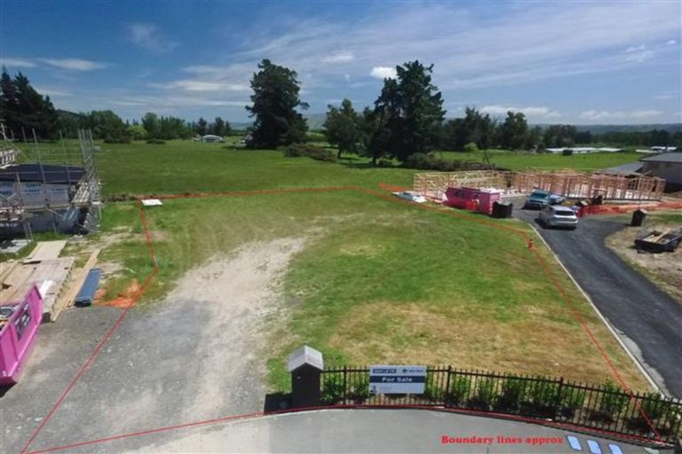 Photo of property in 13 Cuddie Close, East Taieri, Mosgiel, 9024