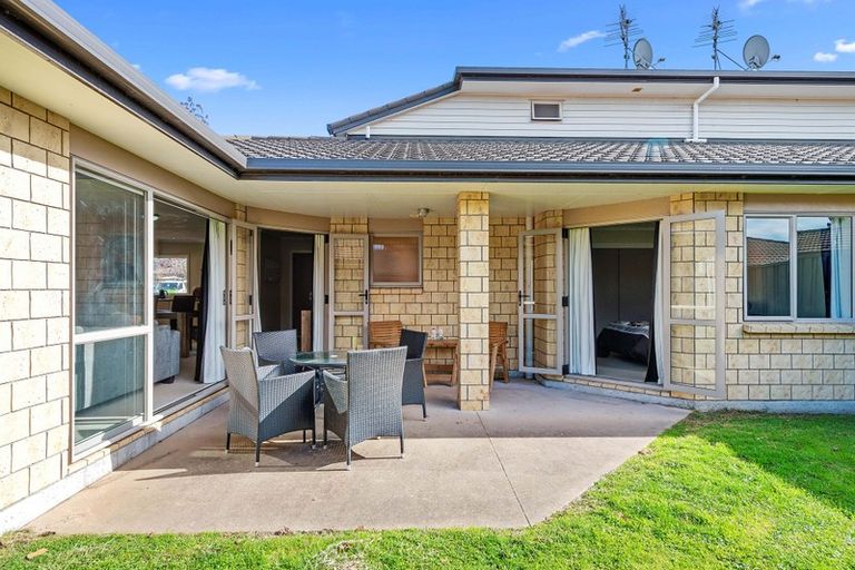 Photo of property in 51/64 Kawaha Point Road, Kawaha Point, Rotorua, 3010