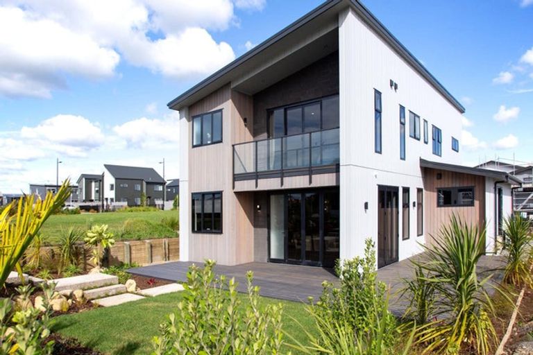 Photo of property in 230 Park Estate Road, Rosehill, Papakura, 2113