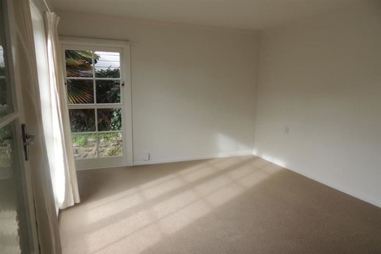 Photo of property in 9 Clyde Road, Bluff Hill, Napier, 4110