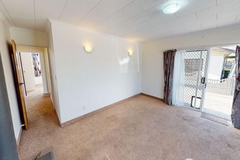 Photo of property in 37 Rimu Street, Levin, 5510