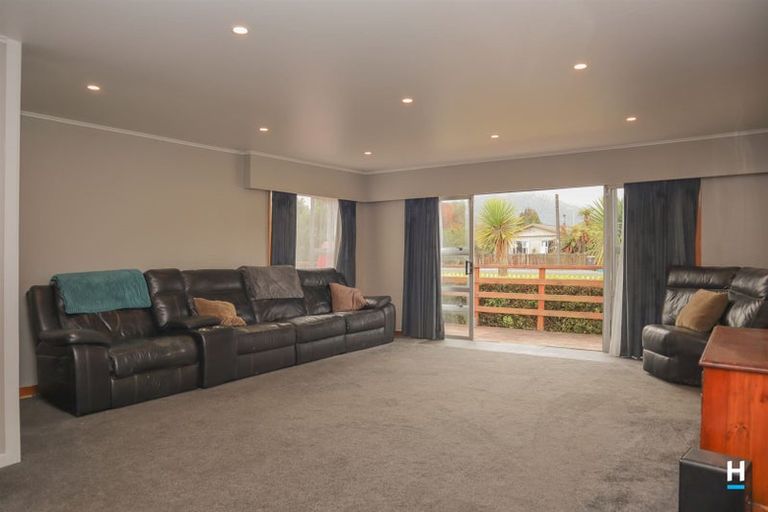 Photo of property in 16 Ohau Street, Dobson, Greymouth, 7805