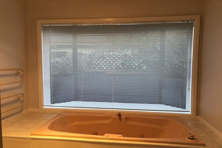 Photo of property in 126 Yaldhurst Road, Sockburn, Christchurch, 8042