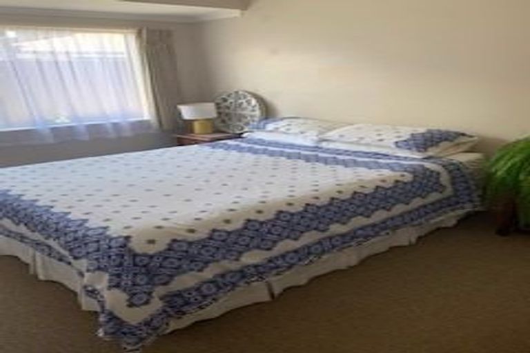 Photo of property in 19 Palm Springs Boulevard, Papamoa Beach, Papamoa, 3118