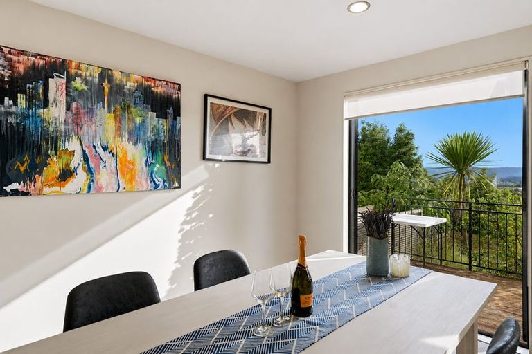 Photo of property in 9/12 Schnapper Rock Road, Schnapper Rock, Auckland, 0632
