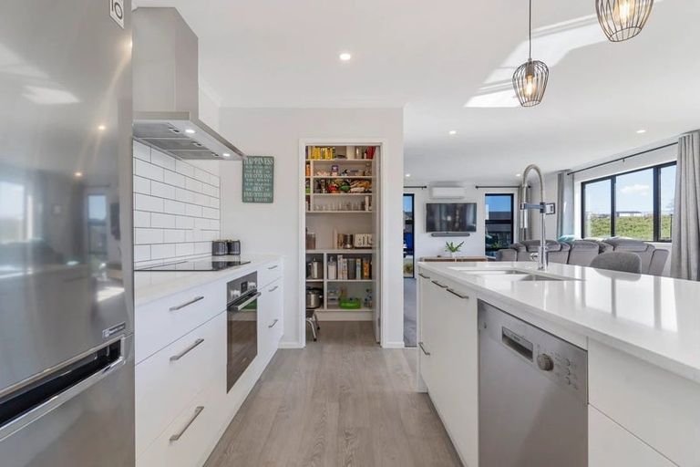 Photo of property in 4 Winstone House Road, Paerata, Pukekohe, 2124