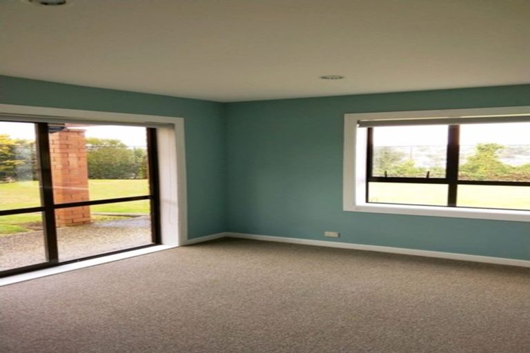 Photo of property in 163 Bleakhouse Road, Mellons Bay, Auckland, 2014