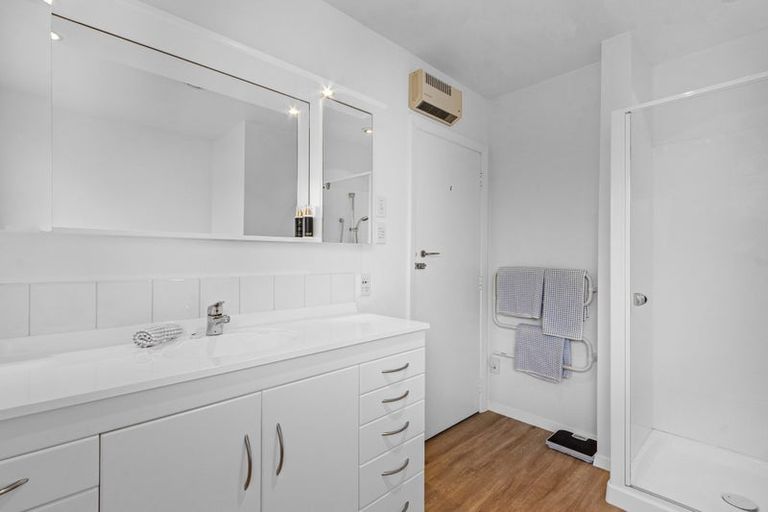 Photo of property in 17a Dinton Street, Russley, Christchurch, 8042