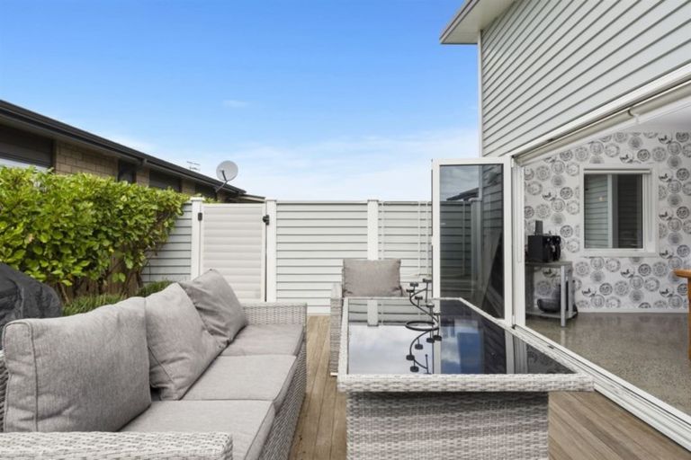 Photo of property in 68 Golden Sands Drive, Papamoa Beach, Papamoa, 3118