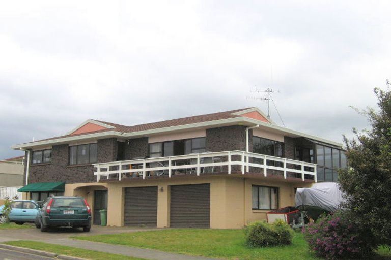 Photo of property in 78 Harbour View Road, Omokoroa, 3114