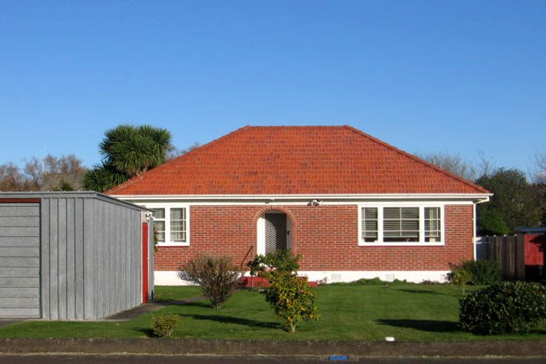 Photo of property in 19 Savage Crescent, West End, Palmerston North, 4412