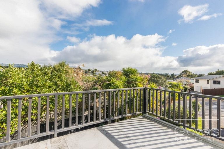 Photo of property in 80 Sunvue Road, Glen Eden, Auckland, 0602