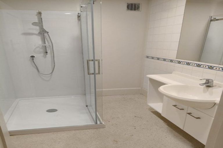 Photo of property in 23 Claremont Avenue, Papanui, Christchurch, 8053