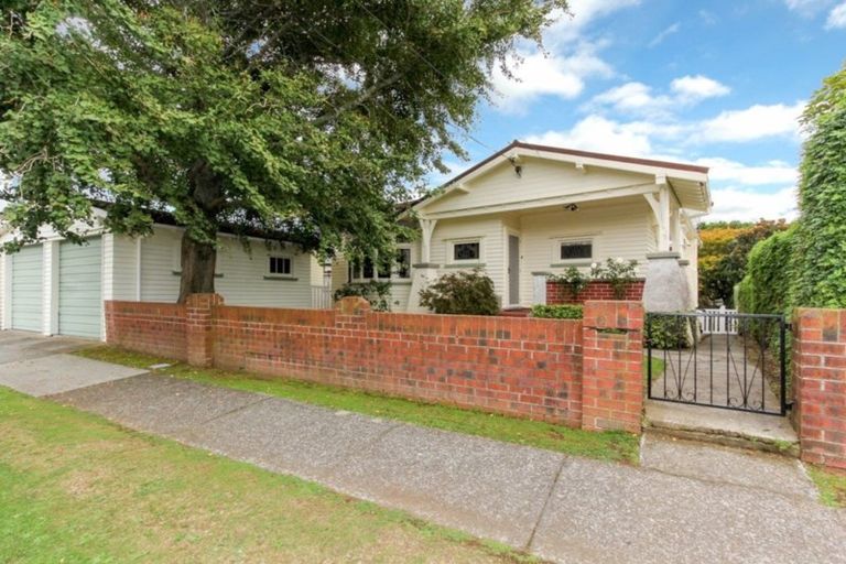 Photo of property in 5 Holsworthy Road, Lower Vogeltown, New Plymouth, 4310