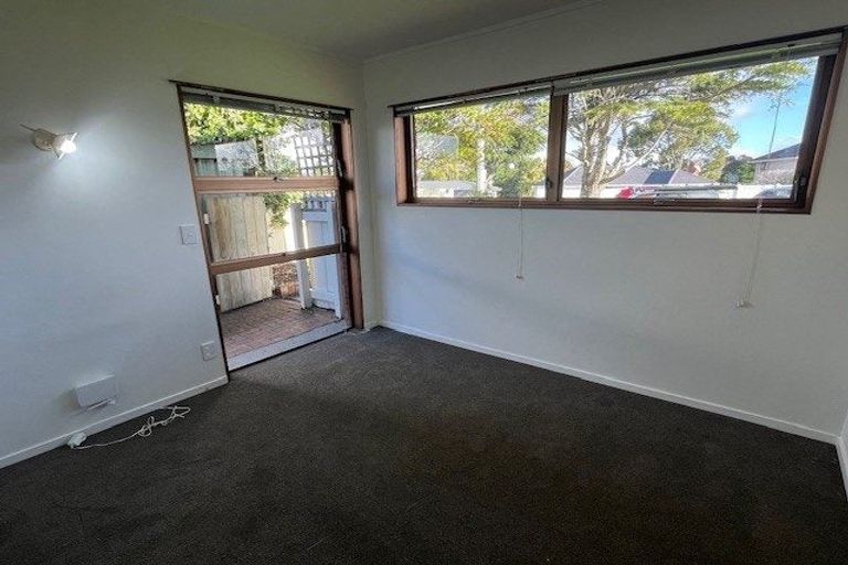 Photo of property in 1/131 Union Road, Howick, Auckland, 2014