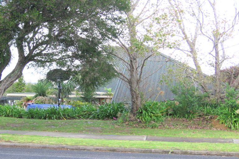 Photo of property in 180 Clovelly Road, Bucklands Beach, Auckland, 2012