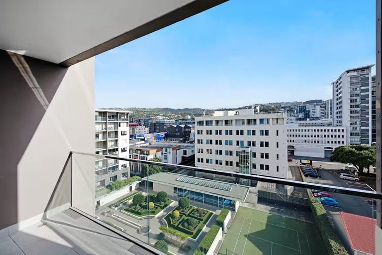 Photo of property in Sanctum Apartments, 73/10a Ebor Street, Te Aro, Wellington, 6011