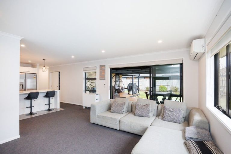 Photo of property in 10 Pearl Grove, Ashhurst, 4810