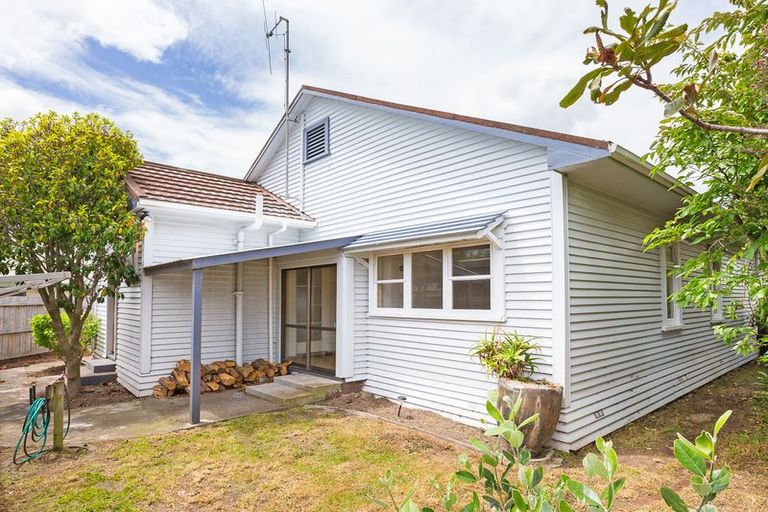 Photo of property in 643 Ferguson Street, Terrace End, Palmerston North, 4410
