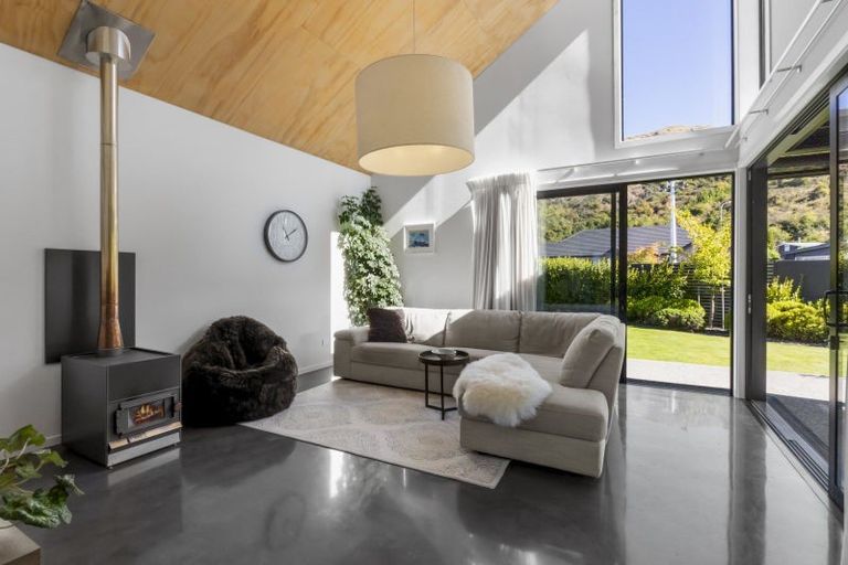 Photo of property in 11 Stewart Street, Frankton, Queenstown, 9300