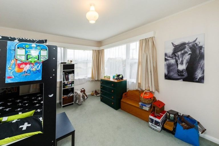Photo of property in 14 Nairn Crescent, Awapuni, Palmerston North, 4412