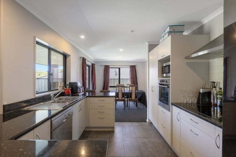 Photo of property in 182 Ballintoy Park Drive, Welcome Bay, Tauranga, 3175