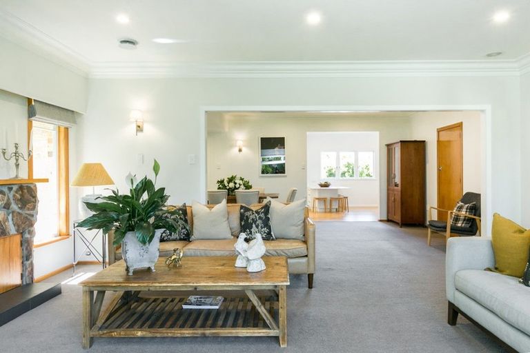 Photo of property in 2 Corwen Place, Mayfair, Hastings, 4122