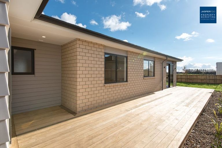 Photo of property in 26 Paso Fino Crescent, Karaka, Papakura, 2113