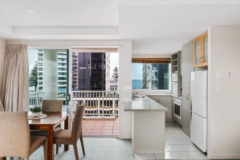 Photo of property in 28/12 Maunganui Road, Mount Maunganui, 3116