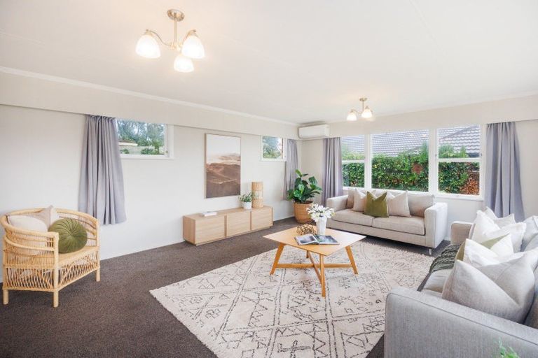 Photo of property in 5 Sutherland Crescent, Westbrook, Palmerston North, 4412