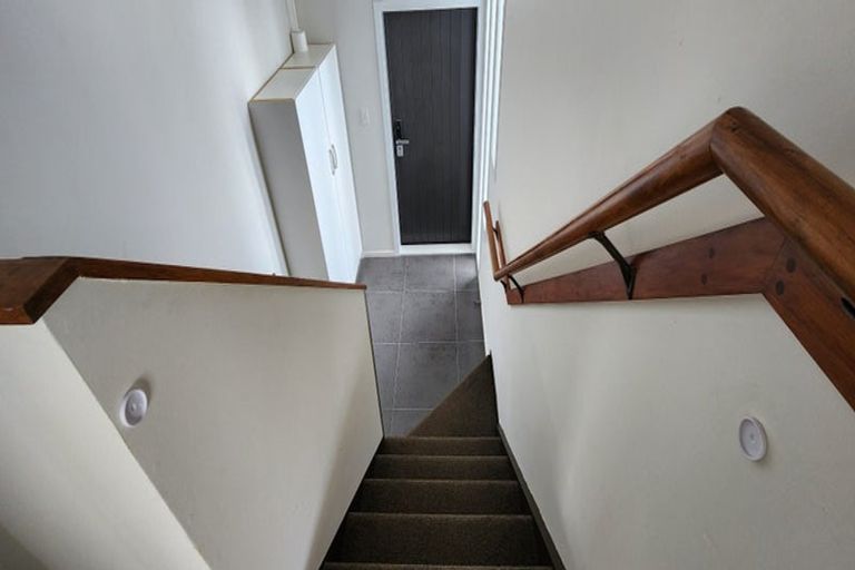 Photo of property in 110 Lauderdale Road, Birkdale, Auckland, 0626