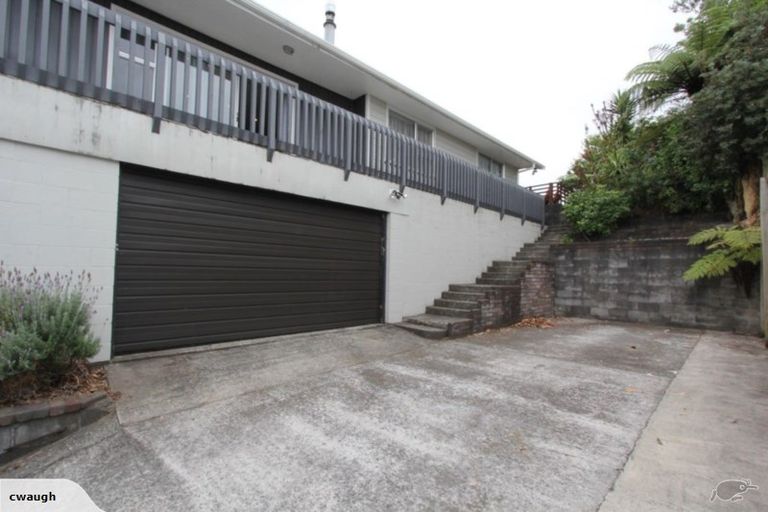 Photo of property in 86 Awanui Street, Merrilands, New Plymouth, 4312