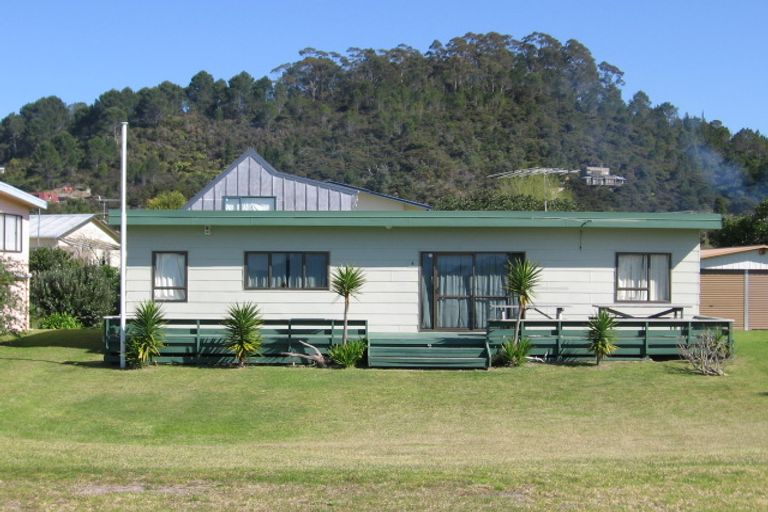 Photo of property in 4 Marine Parade, Cooks Beach, Whitianga, 3591