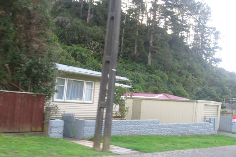 Photo of property in 34 Sunny Grove, Wainuiomata, Lower Hutt, 5014