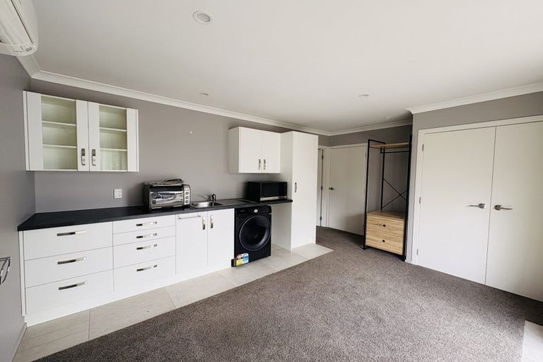 Photo of property in 21 Liberty Grove, Kelvin Grove, Palmerston North, 4414