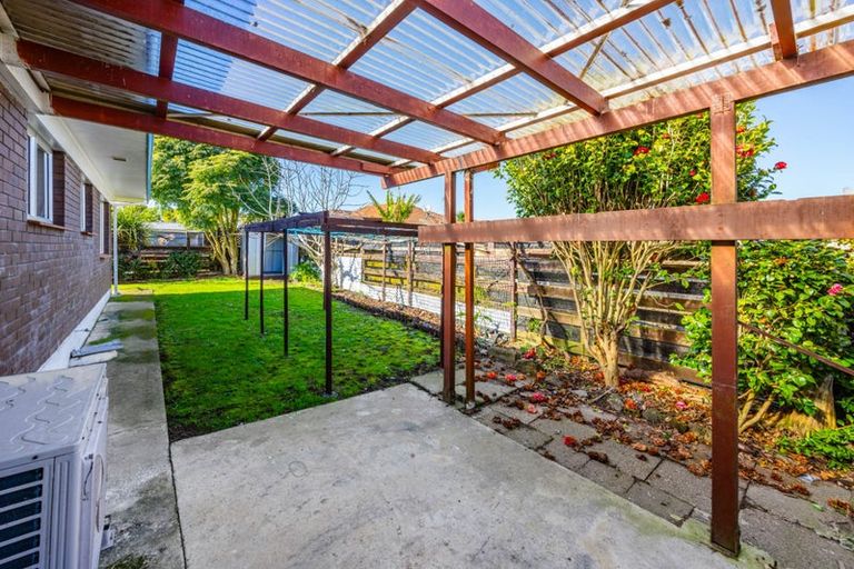 Photo of property in 2/17 Waimahia Avenue, Weymouth, Auckland, 2103