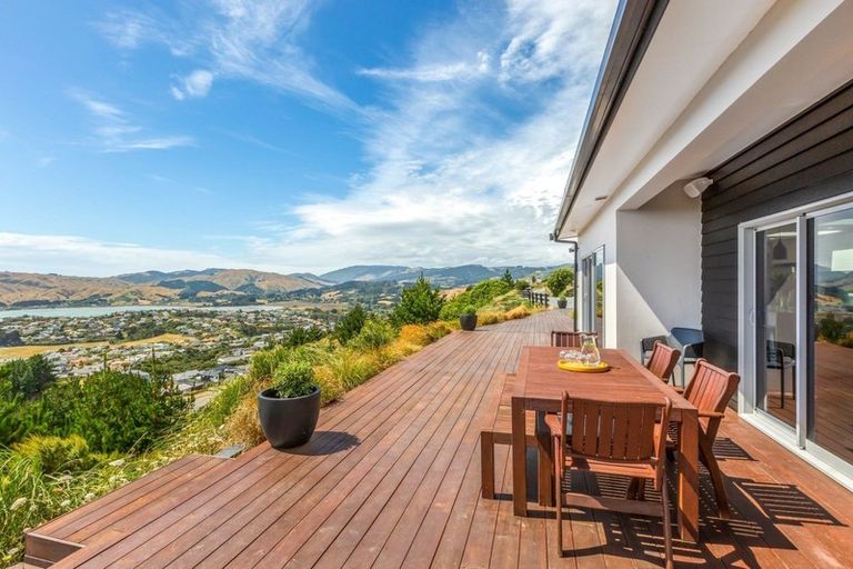 Property details for 25 Pacific View, Whitby, Porirua, 5024