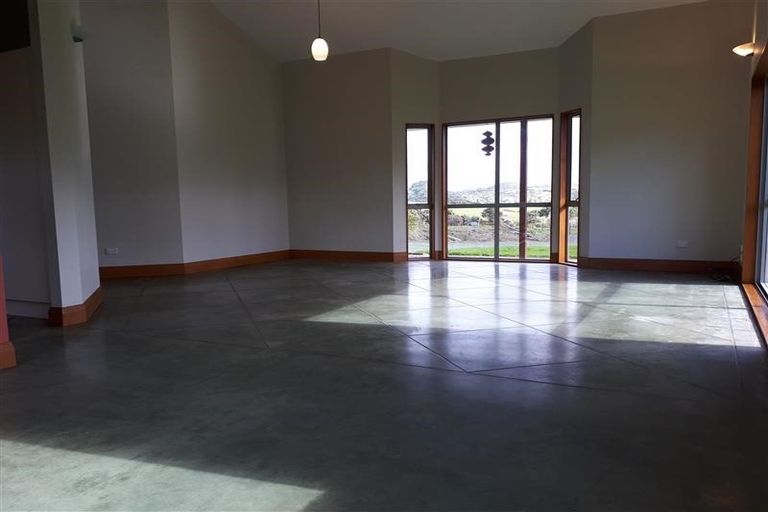 Photo of property in 10 Merewhira Road, Paremoremo, Albany, 0793