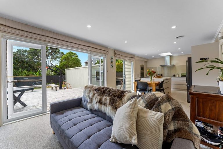 Photo of property in 3 Orion Place, Hillcrest, Auckland, 0627