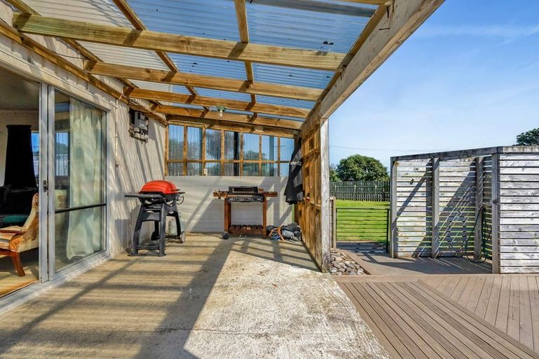 Photo of property in 6 Kawei Road, Ohawe, Hawera, 4671