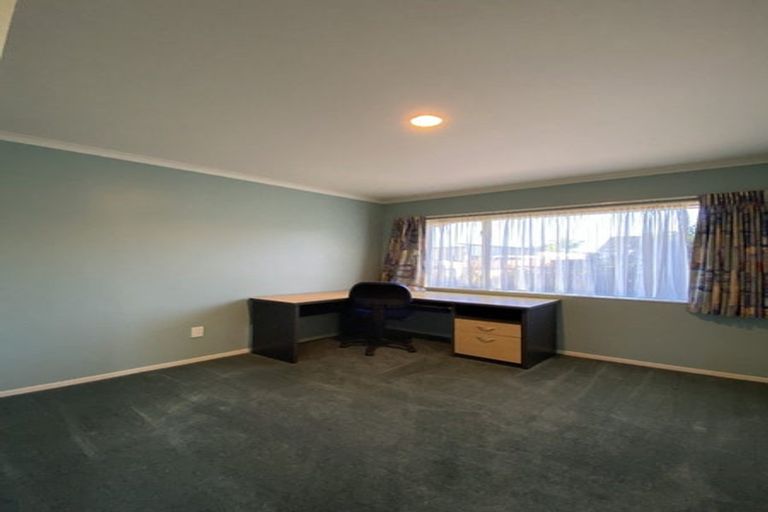 Photo of property in 10a Valley Road, Pukekohe, 2120