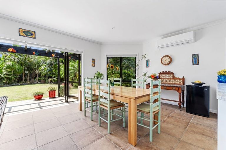 Photo of property in 22 Glamis Avenue, Manly, Whangaparaoa, 0930