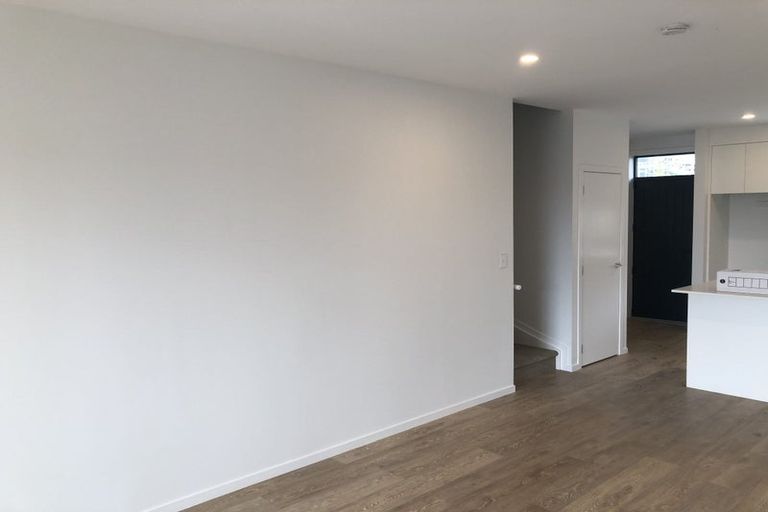 Photo of property in 17 Waka Moana Drive, Hobsonville, Auckland, 0616